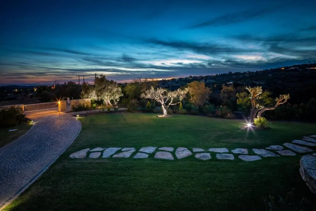 Stunning Villa, Heated Pool, Pool Bar, Sea Views Loule Villa
