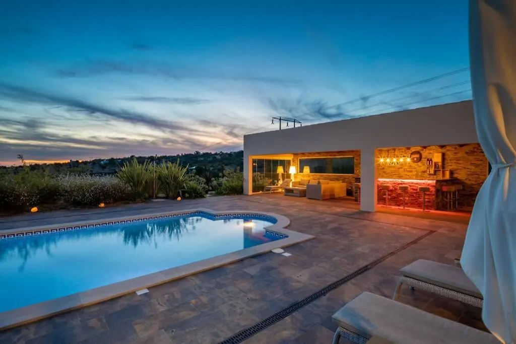 Villa Stunning Villa, Heated Pool, Pool Bar, Sea Views Loule Portugal