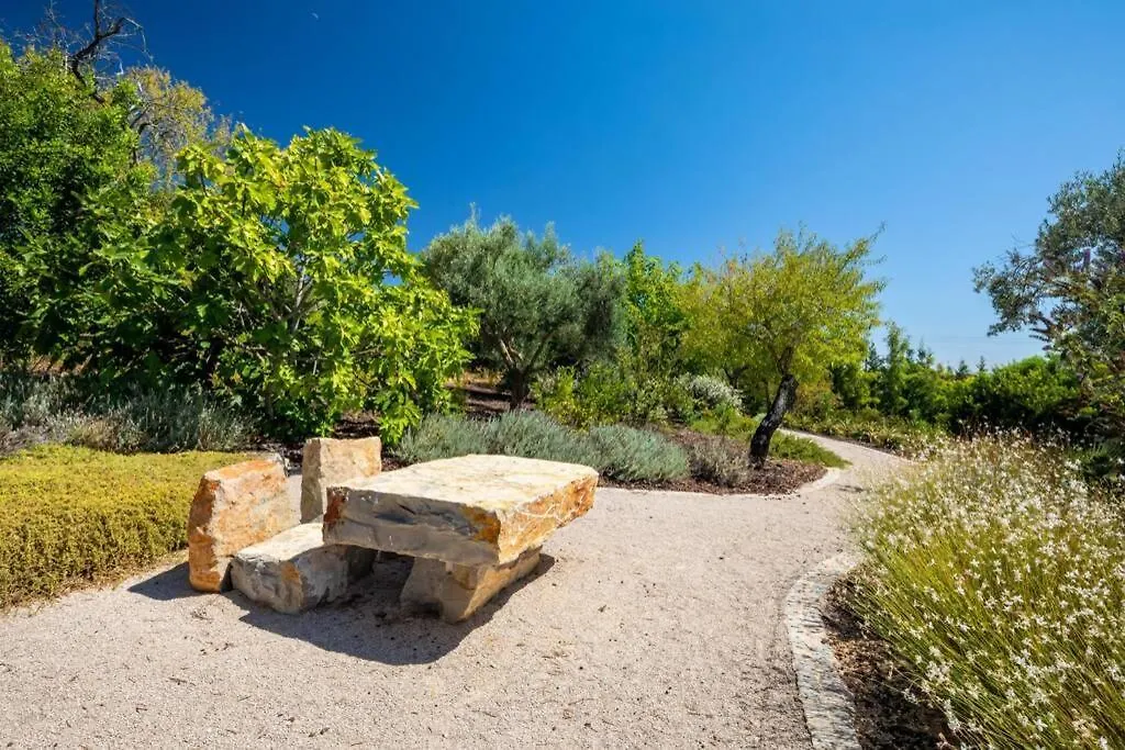 Stunning Villa, Heated Pool, Pool Bar, Sea Views Loule Villa